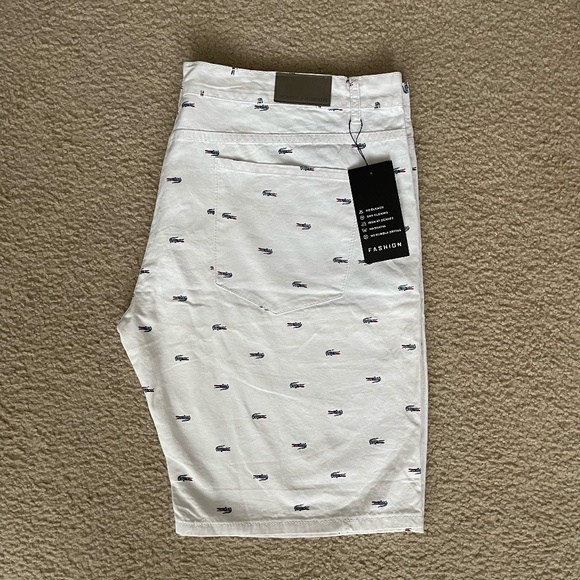 Men's Crocodile Print 5-Pocket Cotton 'Fashion Jeans' Shorts-White-Size 44 - Picture 6 of 6
